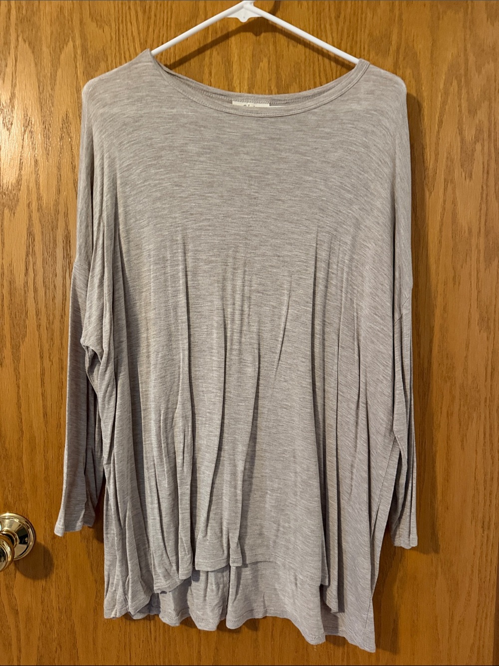 Light Gray/Cream Women's Long Sleeve Relaxed Top